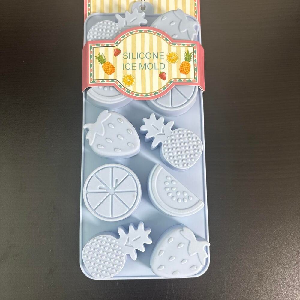 Cwc silicone ice mold with